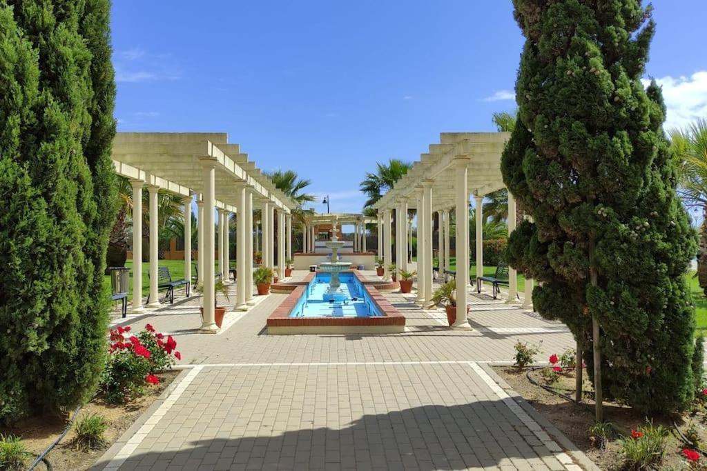 Apartamento Los Pelicanos Ісла-Канела Екстер'єр фото